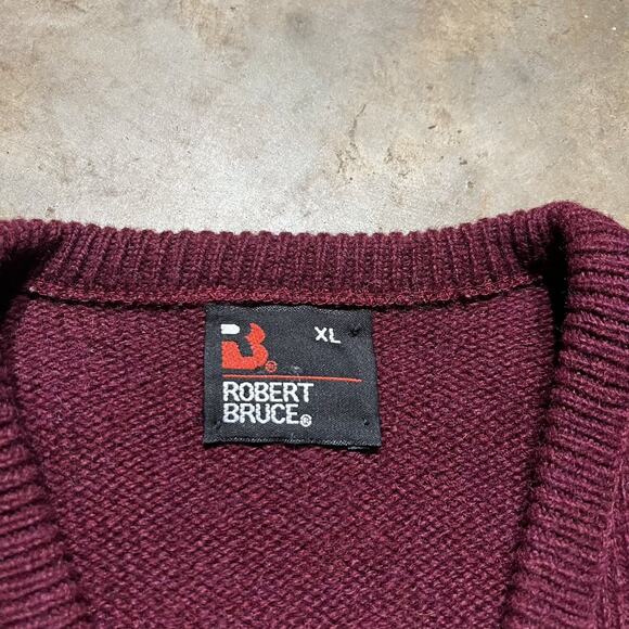 Vintage 80s Robert Bruce Burgundy V-Neck Wool Sweater - Picture 3 of 4